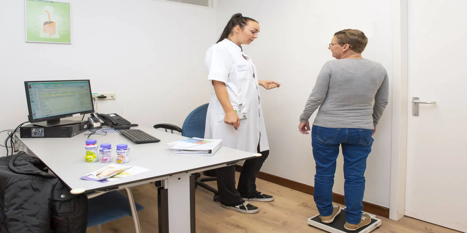 Een diëtiste legt uit wat bij ondervoeding belangrijk is voor de maaltijd