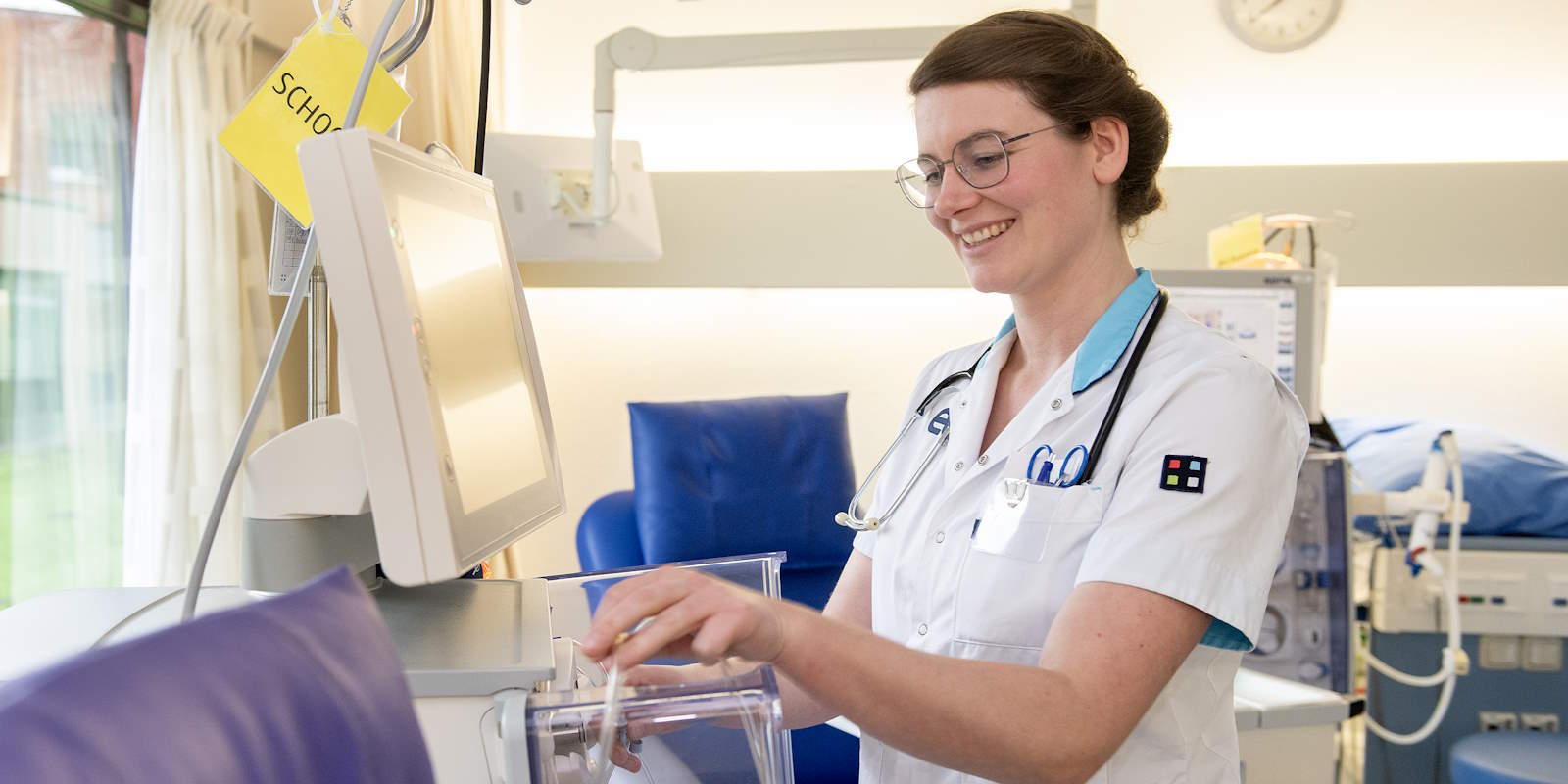 Marion Oomen, dialyseverpleegkundige bij het ETZ.