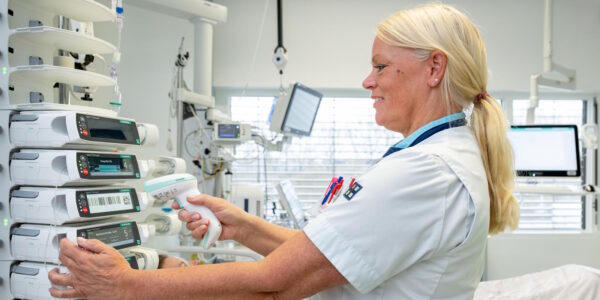Infuuspompkoppeling op de Intensive Care.