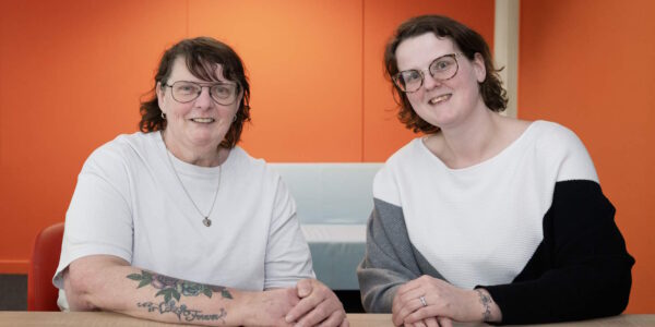 Karin (links) en dochter Wendy (rechts).